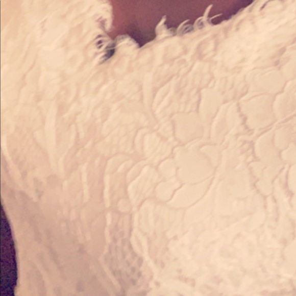 Wedding Dress - Picture 5 of 9